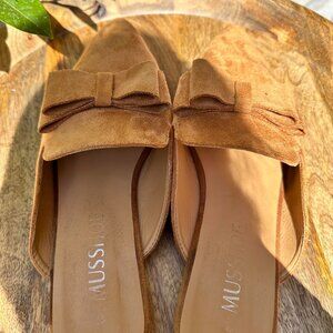 SuedeBow Musshoe Mules